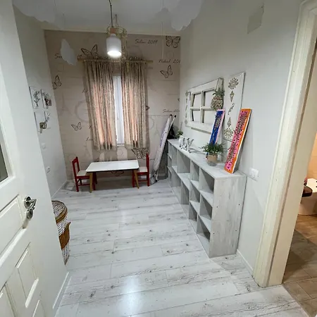 Jona Lovely Two Bedroom Ap Apartment Tirana