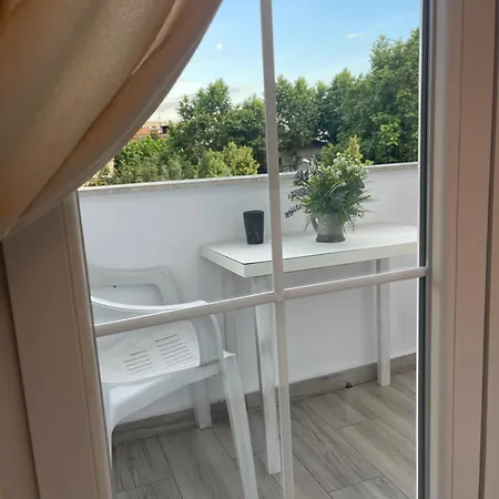 Apartment Jona Lovely Two Bedroom Ap Tirana
