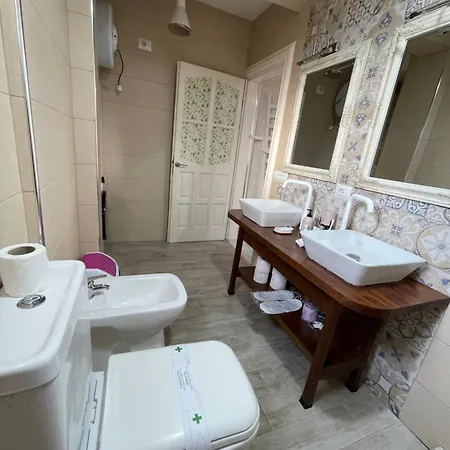Jona Lovely Two Bedroom Ap Tirana